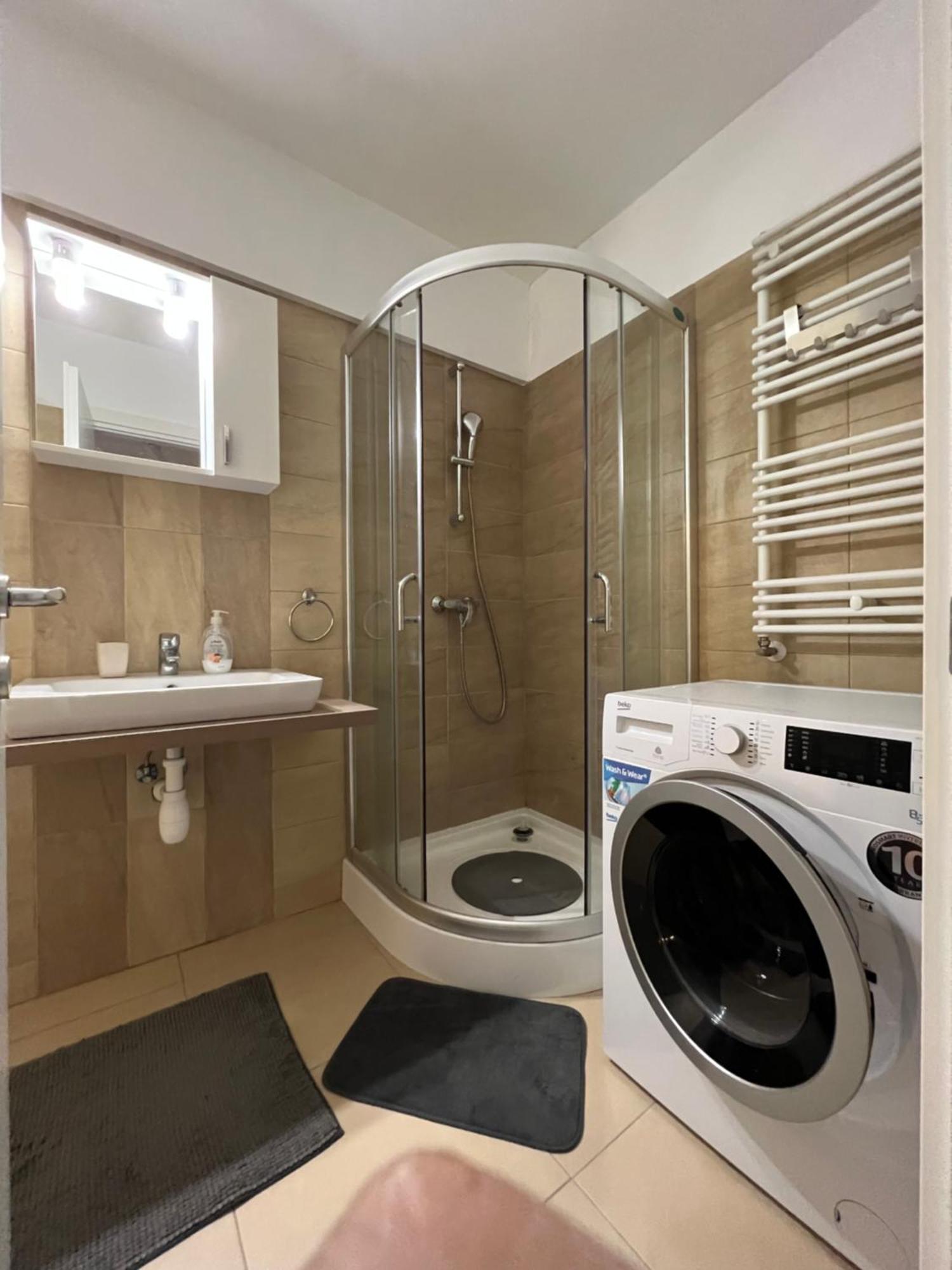 בוקרשט Cozy Park Residences 5 מראה חיצוני תמונה