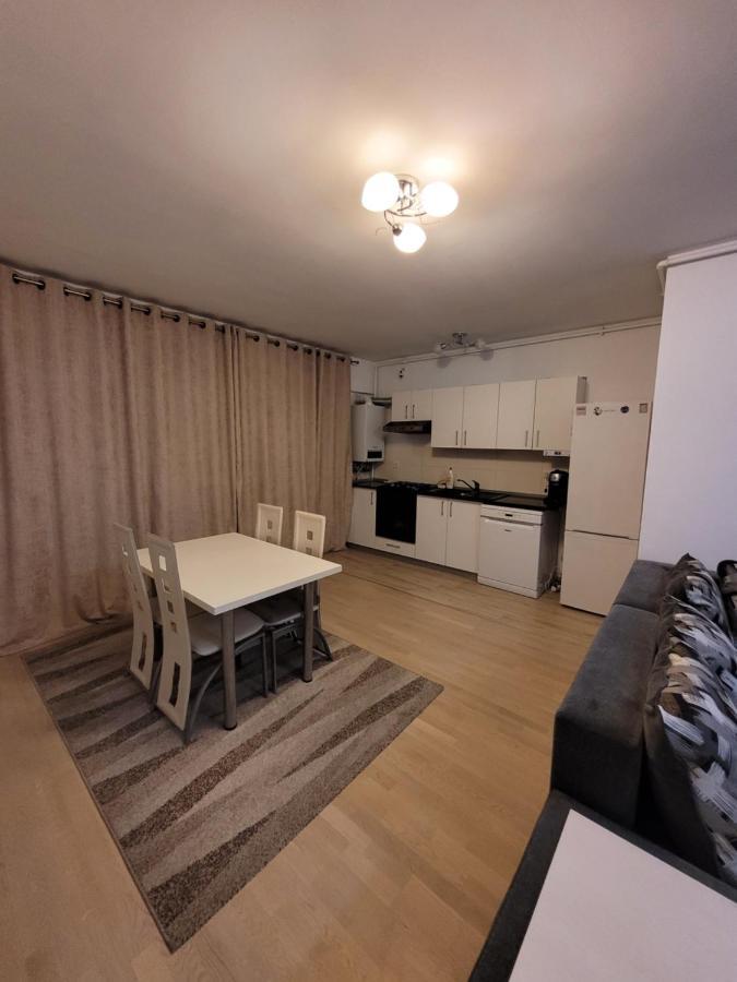 בוקרשט Cozy Park Residences 5 מראה חיצוני תמונה